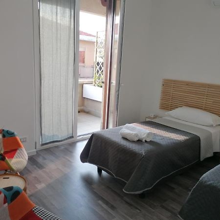 Suite Room Malpensa B&B カルダーノ・アル・カンポ エクステリア 写真