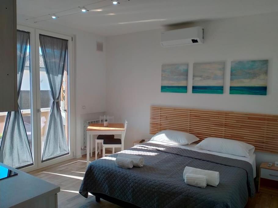 Suite Room Malpensa B&B カルダーノ・アル・カンポ エクステリア 写真