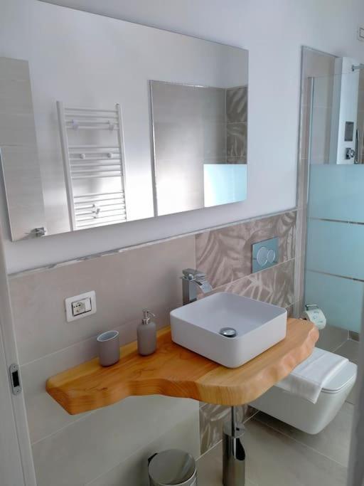 Suite Room Malpensa B&B カルダーノ・アル・カンポ エクステリア 写真