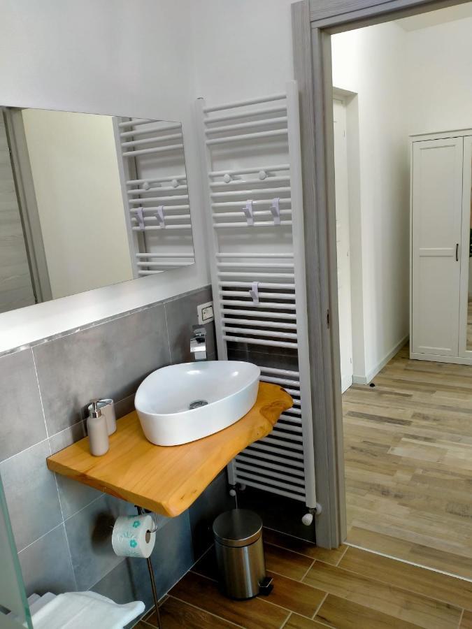 Suite Room Malpensa B&B カルダーノ・アル・カンポ エクステリア 写真