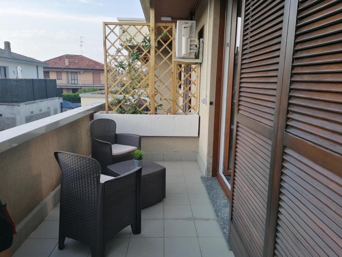 Suite Room Malpensa B&B カルダーノ・アル・カンポ エクステリア 写真