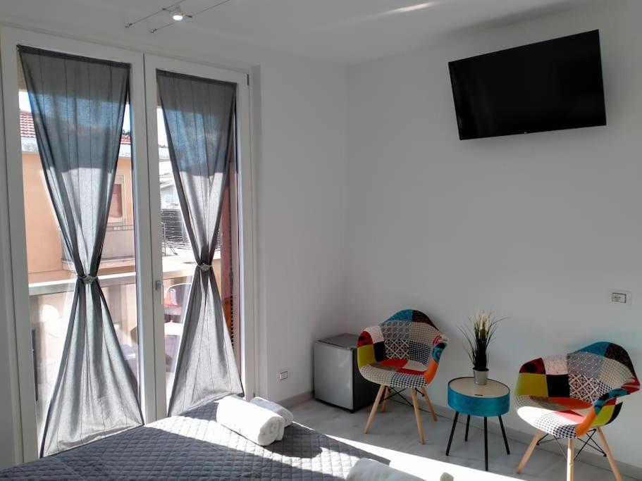 Suite Room Malpensa B&B カルダーノ・アル・カンポ エクステリア 写真